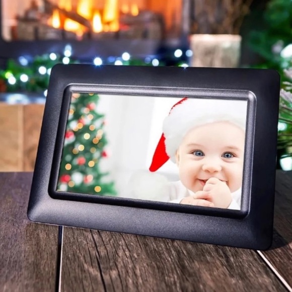 Polaroid Other Polaroid 7 Inch High Resolution Digital Picture